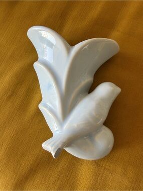 Vintage Ceramic Bird Wall Pocket in Light Blue